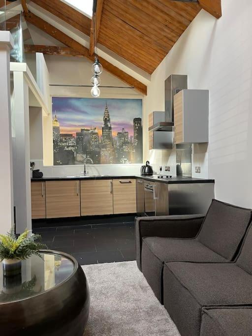 Gorgeous 2 Bed Loft Style Apartment Manchester Exterior photo