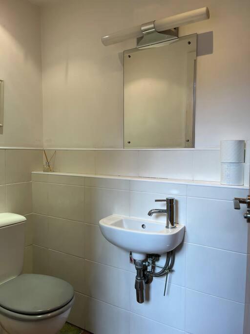 Gorgeous 2 Bed Loft Style Apartment Manchester Exterior photo